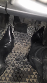 Kasut mengepam pedal