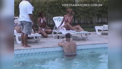 Amateurs videos: Ragazze nude ad una festa di addio al celibato in...