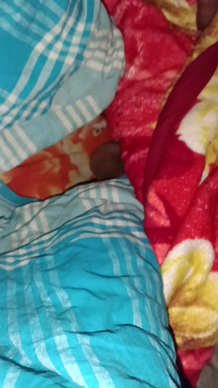 a-adix: Kötü masaj yağı ile elle muamele