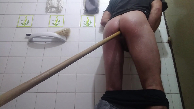 PablitaGatita: Saya Menyelipkannya dengan Bagus Di Kamar Mandi !!