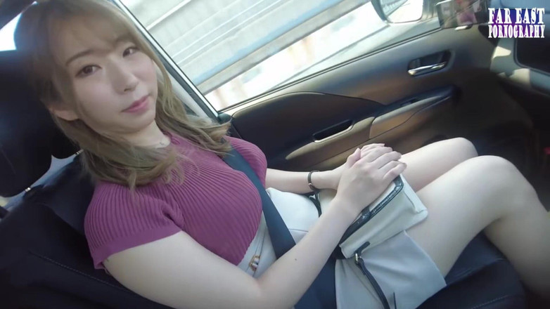 Far East pornography: 弹跳我杯接管作为一个大胆的美女在户外骑乘 ep 1