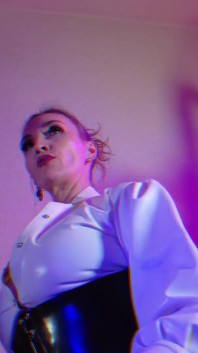 Femdom bdsm dominatrix fetish eva lateks milf seksi pantat besar