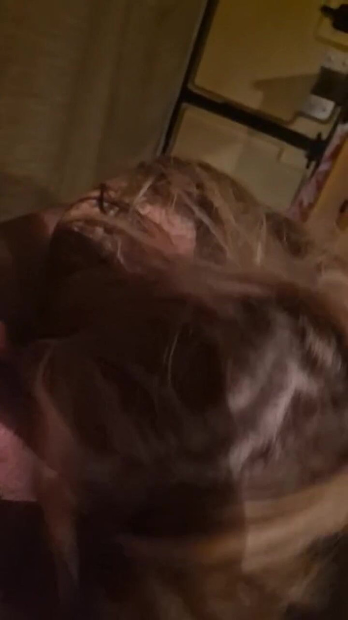Fit4kink: Blowjob in unserem campervan!