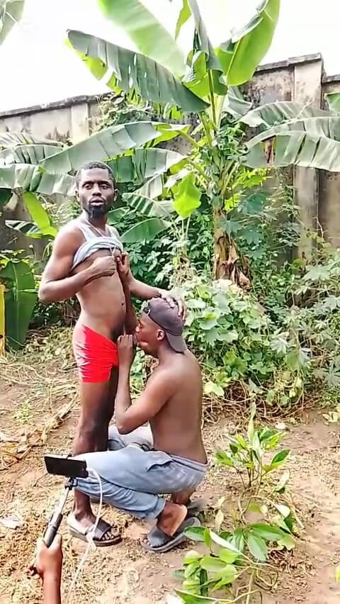 Porchey: Boor de kont van de teef met een pik van 30...