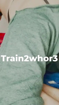 Nr.13 Kehlenfick-Training, pass auf meinen hintern auf. Ich mag es, den schwanz meines mannes zu lutschen.
