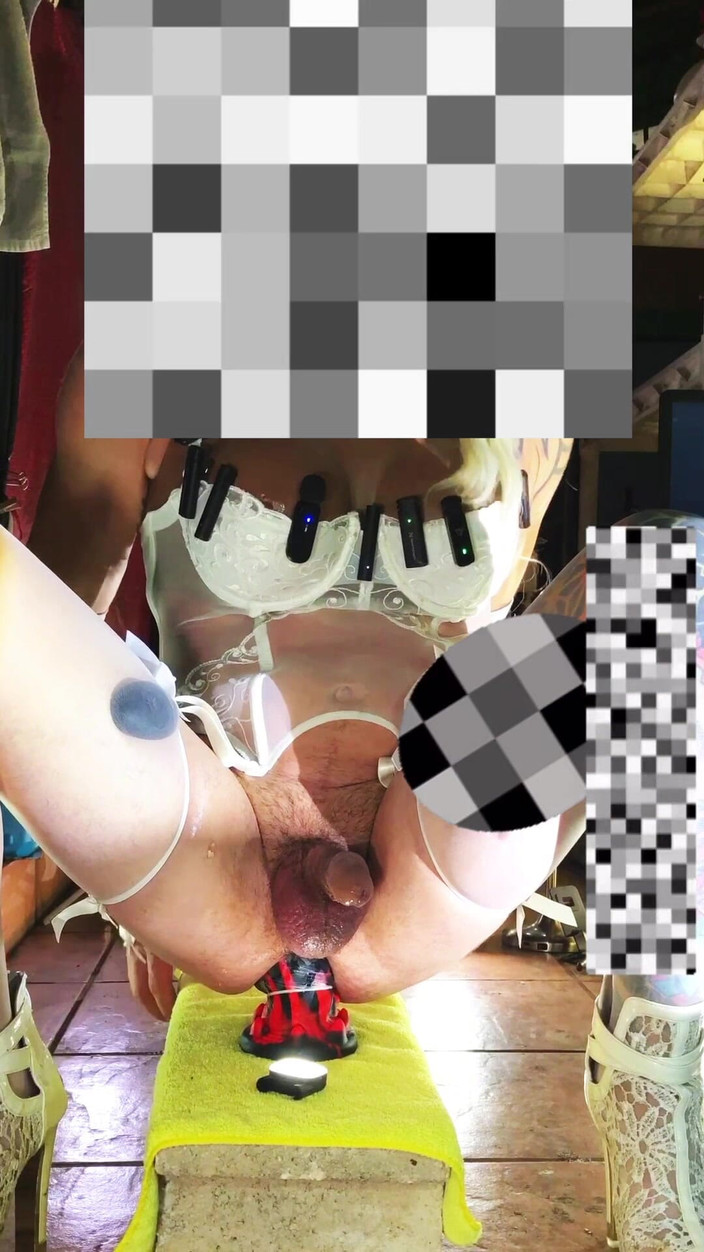 Benito414: Süße sissy in dessous