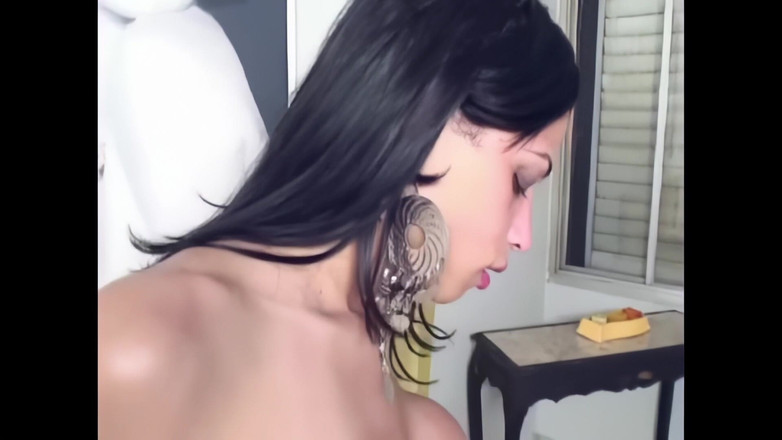 TGirls Fantasies: Secretele transsexualilor în Lima, Peru