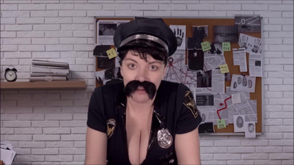 Lovely Lilith: Polițist cu țâțe