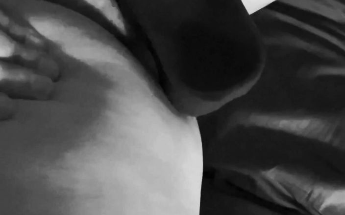 iFaceless4u: Vibrator lent și profund