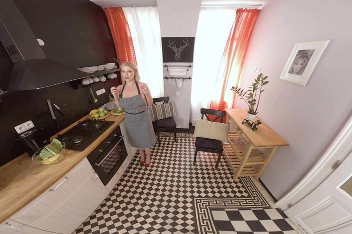 Virtual Taboo: Oven Heat, Stepmommy Takes It Deep