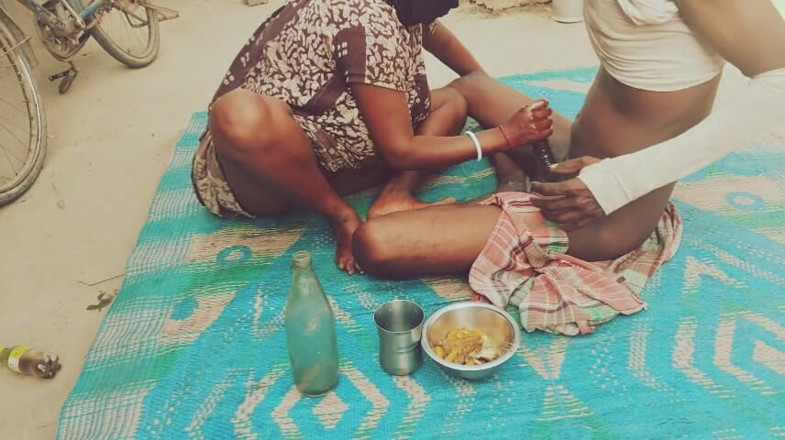 Yousokhona: Desi Bhabhi Ke Sath Daru Piya Aur Gaon Ki Chudai...