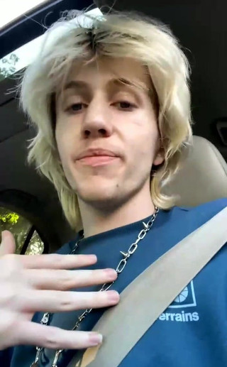 GhostCams: Stream rozpoczął 08.01.2022 11:51 Wszystkie szczegóły o mnie jebanie macochy z sąsiedztwa