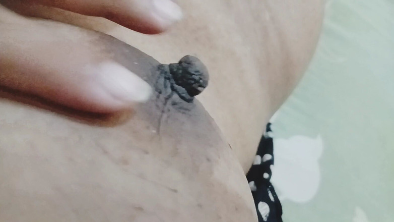 Alexander Robin: Teman lelaki meninggalkan saya bersendirian saya mula melancap ke pepek...