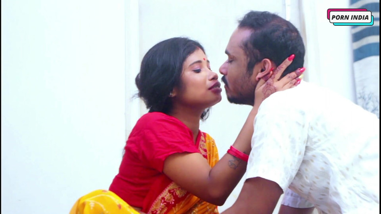 Porn India Studio: Pasangan cantik miang berkongkek keras