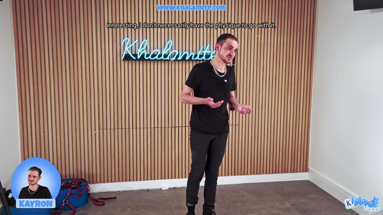 Khalamite: Kdo líže? - Striptýzová kamera dívka Khalamite