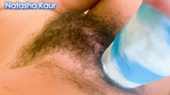 Natasha Kaur: Múltiples orgasmos, masturbación con consolador grande