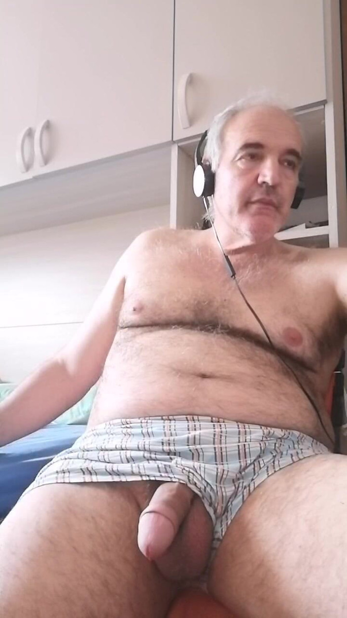 Setesesso7: I Massage My Penis Eager for Caresses!
