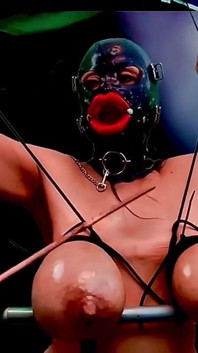Gimp mask hucow bundet tit busting