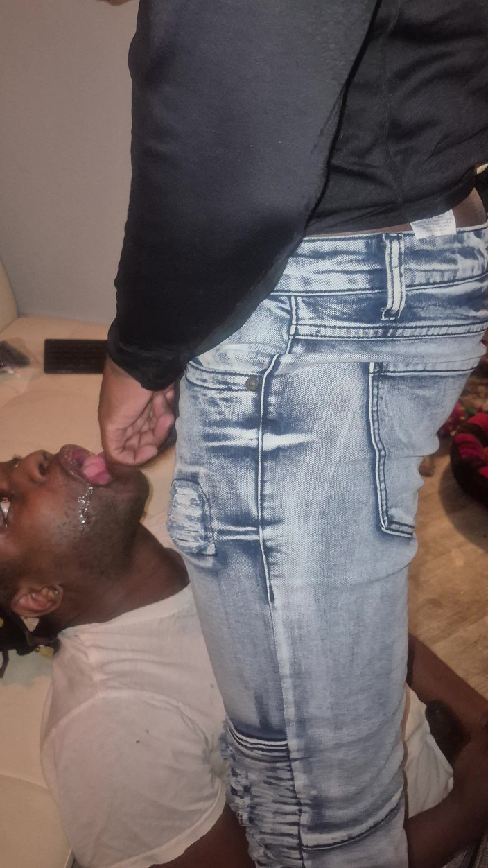 Wondahead21: Face Sit Plivá polykání obličeje šukání šílenství alfa vlastní ústa této děvky!