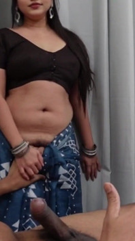 desi saari ke saath hot bhaartiy bari gand vaali aanti ka seks.