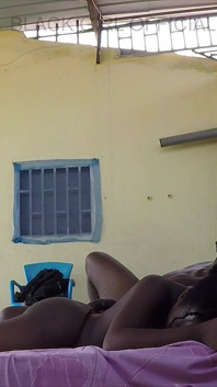 Mi hombre me lo dio en el patio trasero - parte 2