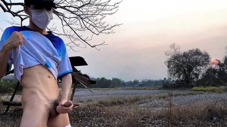 Louswee: Alone in the Open: a Wild Taste of Freedom
