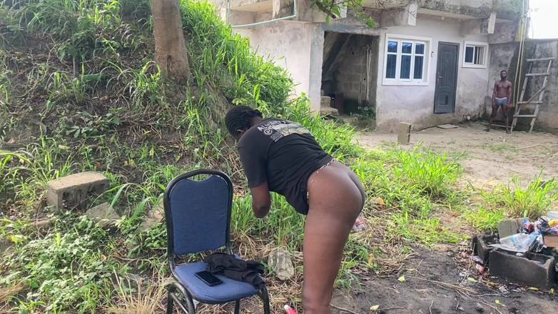 Sex naija 1: La ragazza del mio amico ha aperto la porta del...