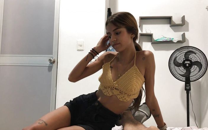 TUflacasex: ファックしたい気持ちで部屋に入る