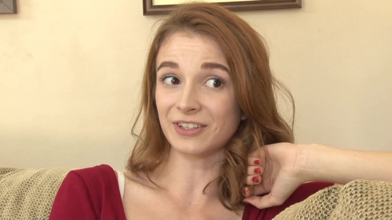 Lesbian Desire: Gli amici di vecchia data vengonoacquati con il succo di...