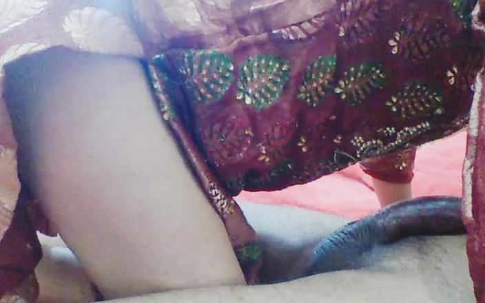 Bolly Karma: Tưởng tượng tình dục chị kế nóng bỏng mới