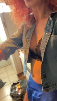 Hey Wanna Lick Them?
