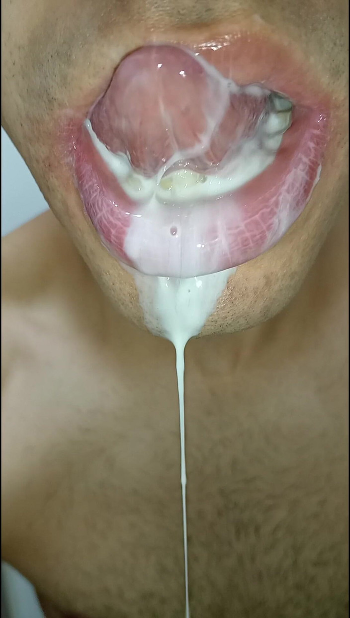Rey rey: 深喉拉丁女郎咸湿的唾液 ahegao，吐口水，亲吻，顺从，口交
