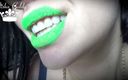 Goddess Misha Goldy: Neon groene lippenstift slaafaanbidding