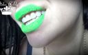 Goddess Misha Goldy: Adorazione della schiava con il rossetto verde neon