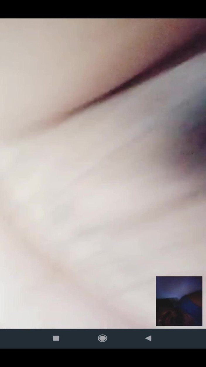 Karmicoxv: Відеодзвінок WhatsApp вчителя університету відфільтрований