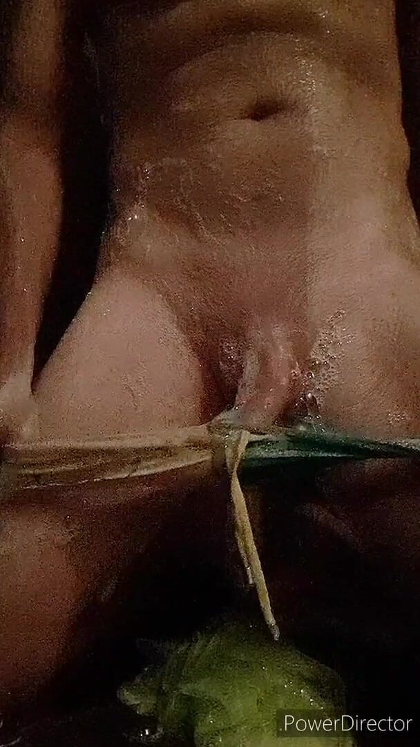 Madaussiehere: Shower time wet green and yellow speedo
