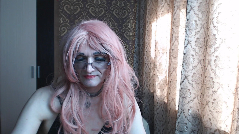 violet_bisex: Zdejmij Majtki I Weź Je Wszystkie Do Ust.