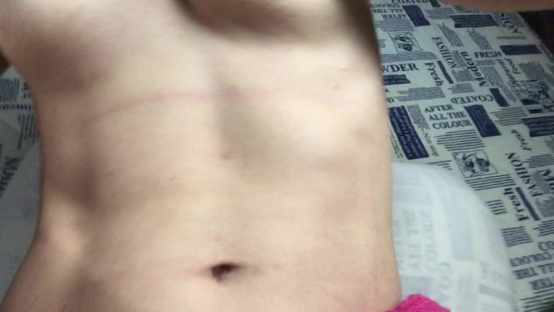 Risky Hairy Couple: Pokazuje moje duże mięśnie