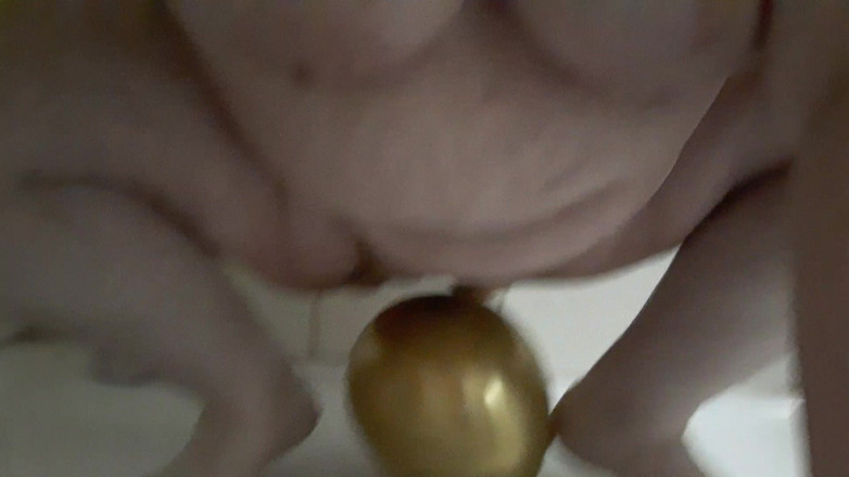 tammara big: Luftballon Gepisst Und Dann Kaputt Gemacht