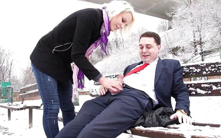 Andrea Dipre Channel: Andrea Dipre sněhově sexuální muž!