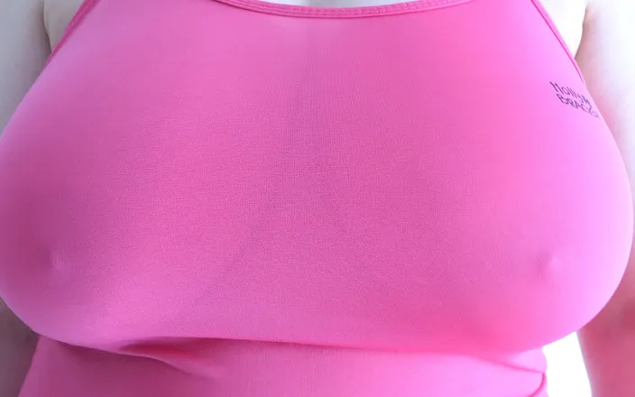Bodybusty: Perfect Natural Big Tits Hairy MILF