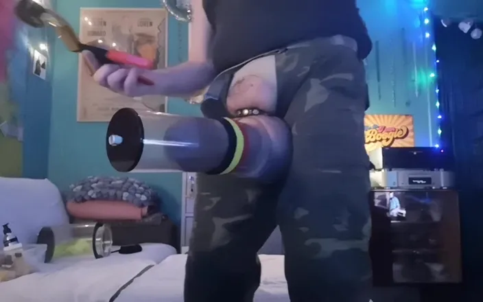 Monster_Meat_: For sebbie... pumping up with daddy