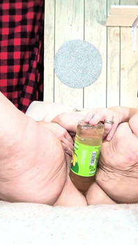 Gehört von nestea plunge hure fickt lipton und squirtet wie ein Schwamm