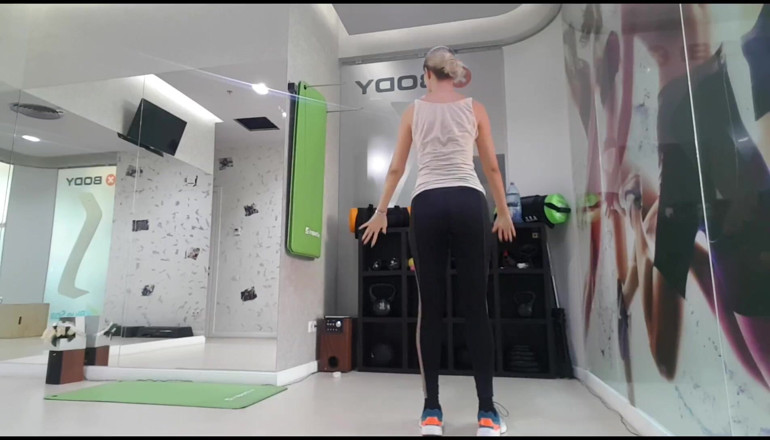 Erotic Tanya: Cute Teen Doing Gym Warmup