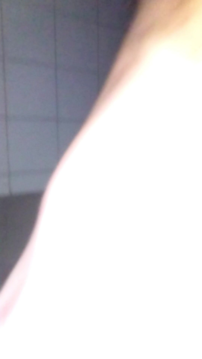 Damaged Hole: Openbaar Toilet, Twee Dildo's Geil