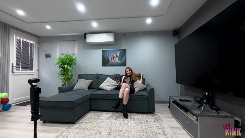 Lily kink: MILF memberikan blowjob curang dan hukuman CEI yang menghinakan