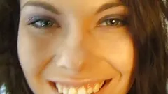 Amateur brünette oral bekommt großen schwanz beim casting