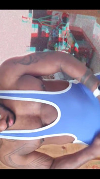I Think I Like Blue Now, Makes Bulge Look Big