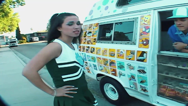 FapFlare: Memandu sorak courtney james dientot habis-habisan dan dicrot di muka...