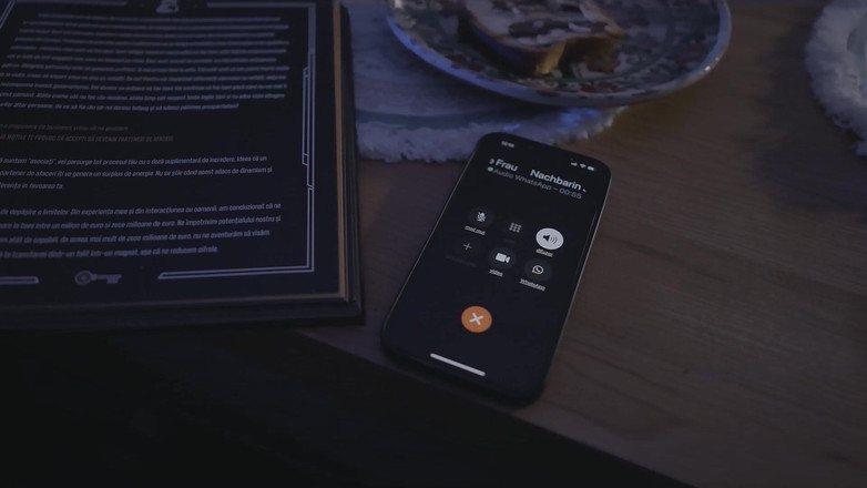 Jerk off and suck until the bitter end: Video pribadi cewek amatir - cewek ini minta dientot sama lebih...